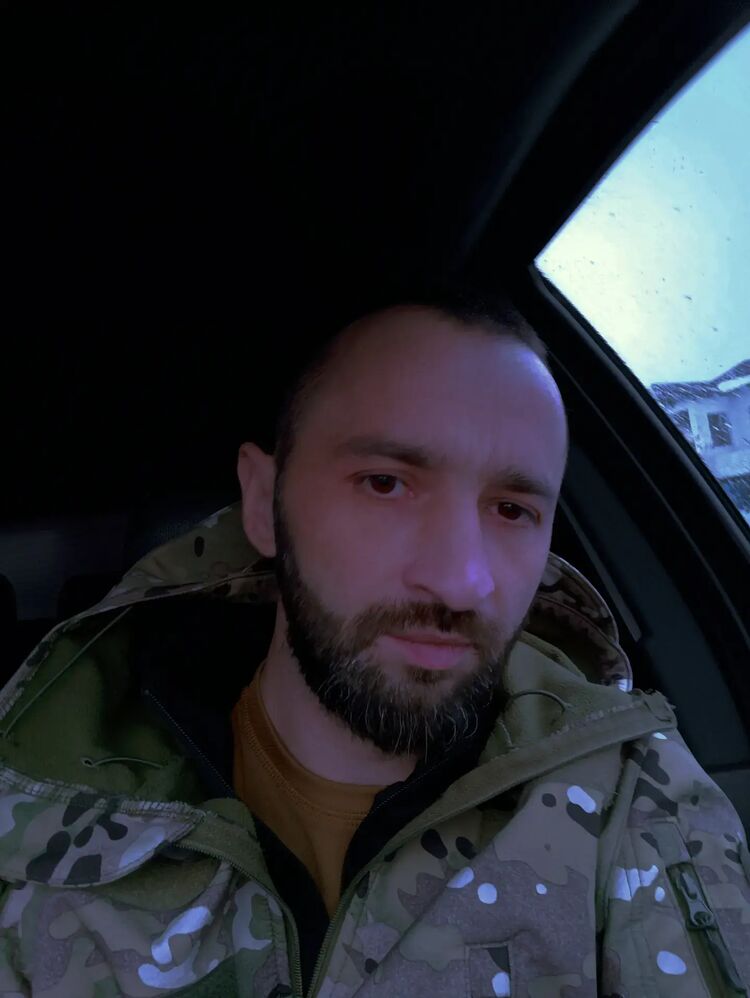  52900976  , 35 ,    