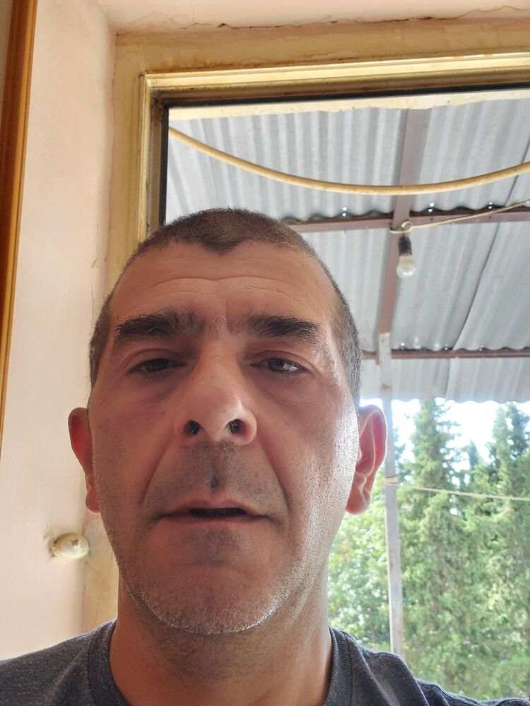  45964946  Erekle, 50 ,    
