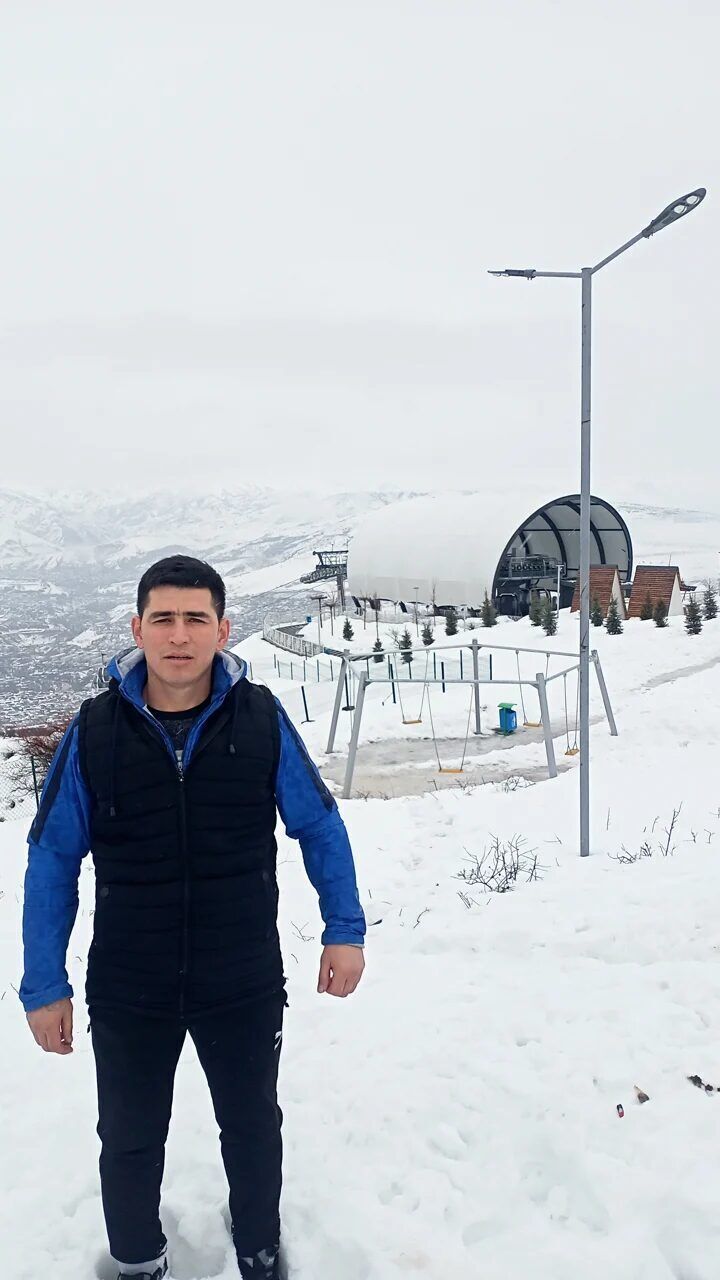  48068906  Samir, 34 ,    