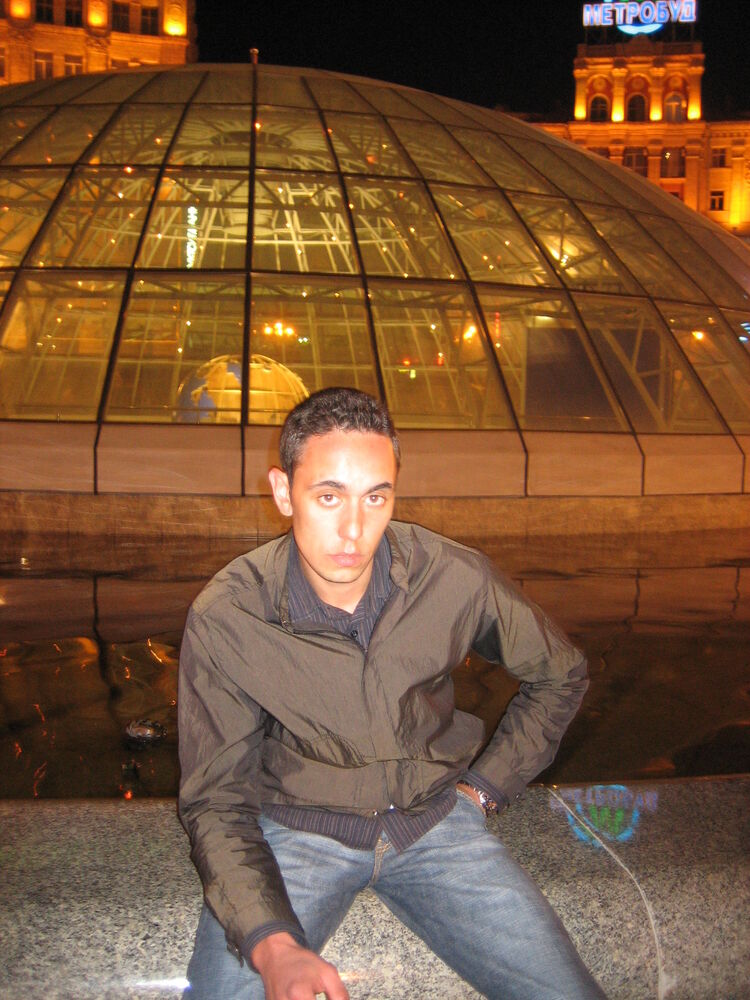  24437956  Yar, 43 ,    