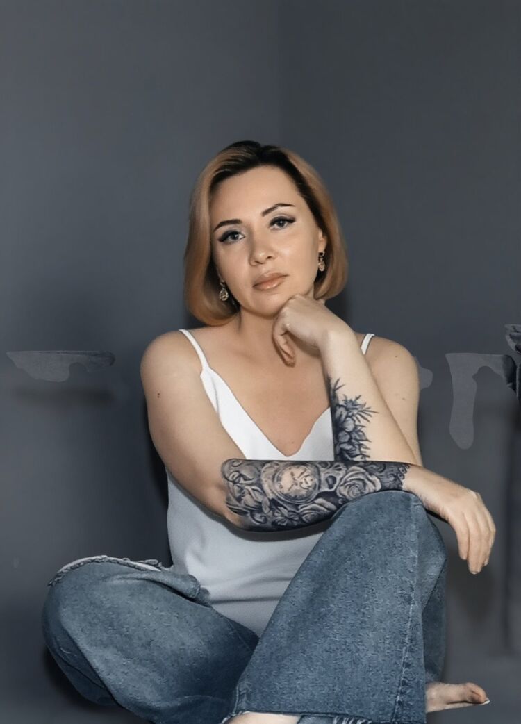  ,   Nata, 46 ,   c 