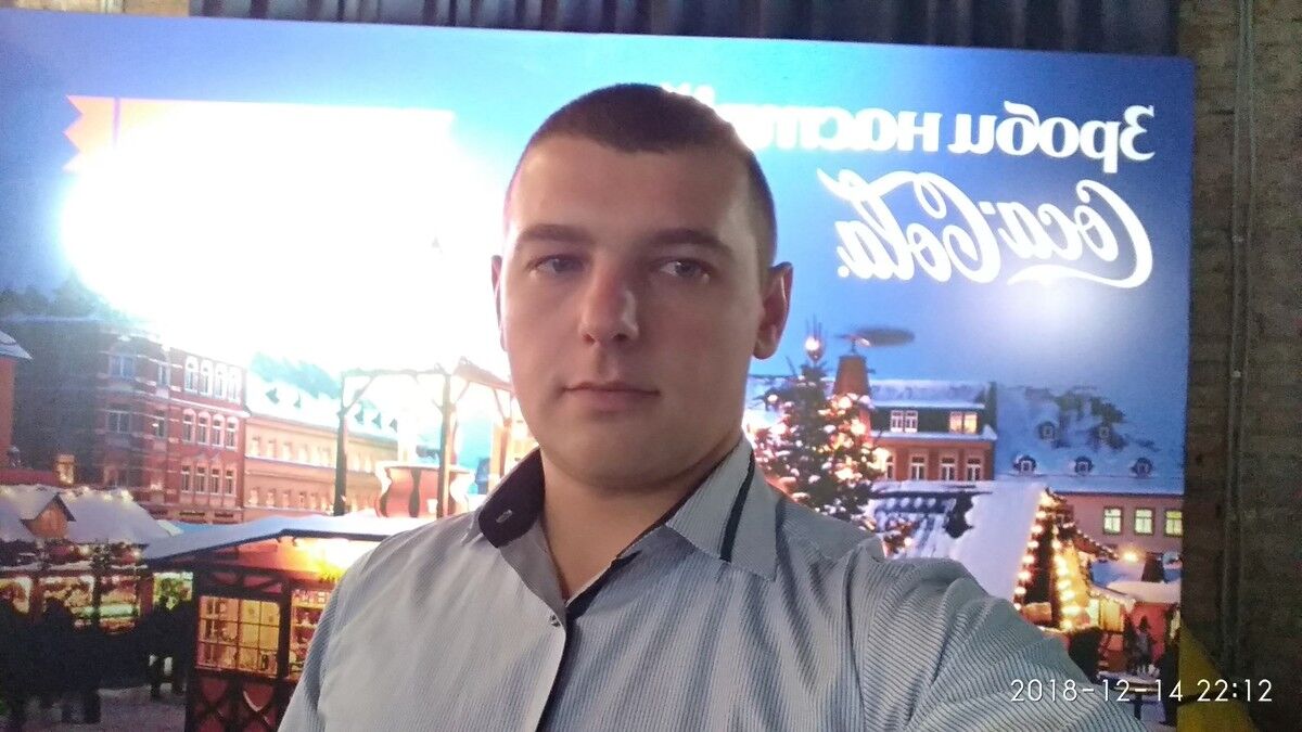  ,   Viktor, 35 ,   ,   , c 