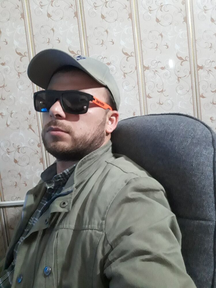  20800616  Bahrom, 38 ,    