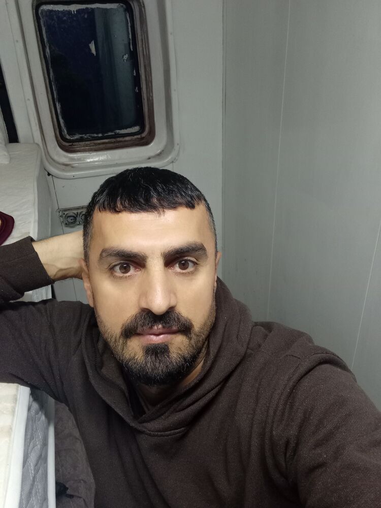  48448386  Ferman, 35 ,    