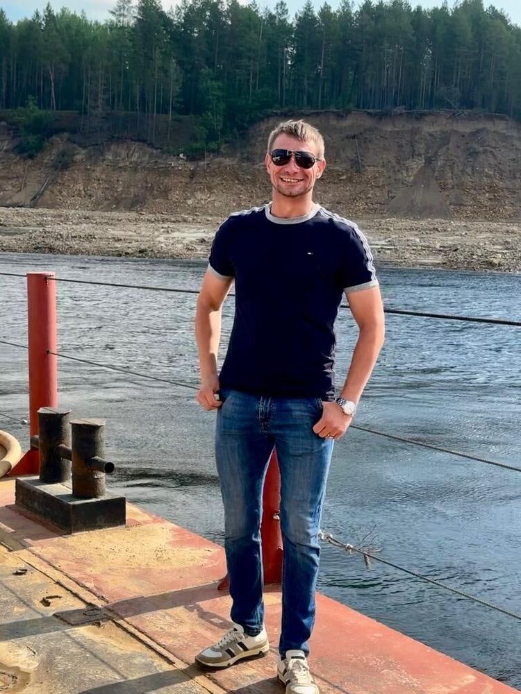  ,   Sergey, 38 ,   ,   