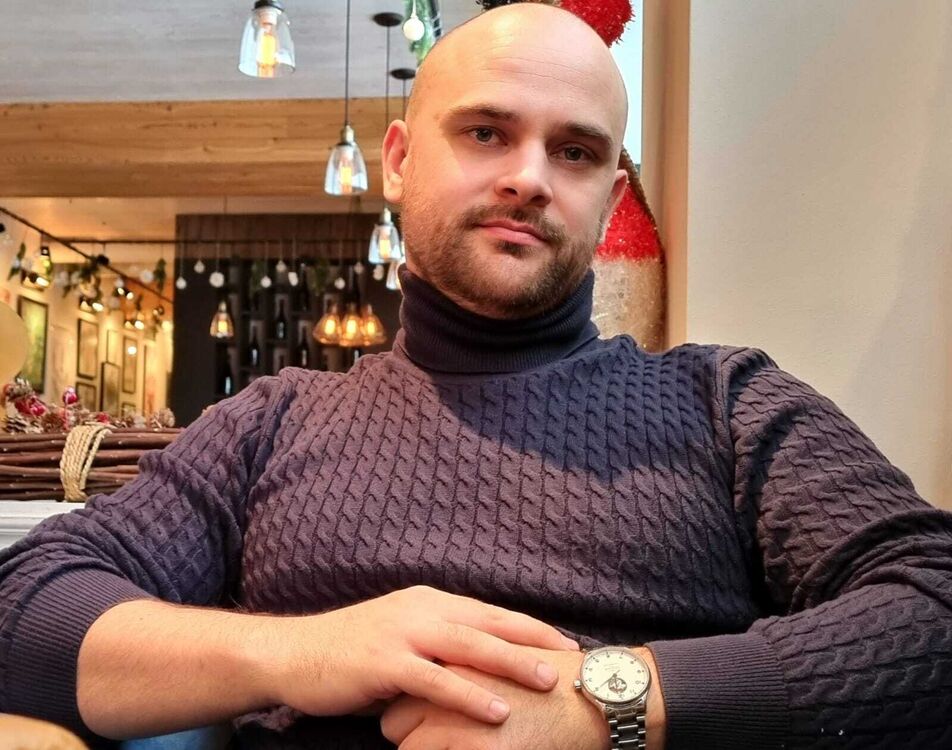  ,   Vladimir, 35 ,   ,   , c 