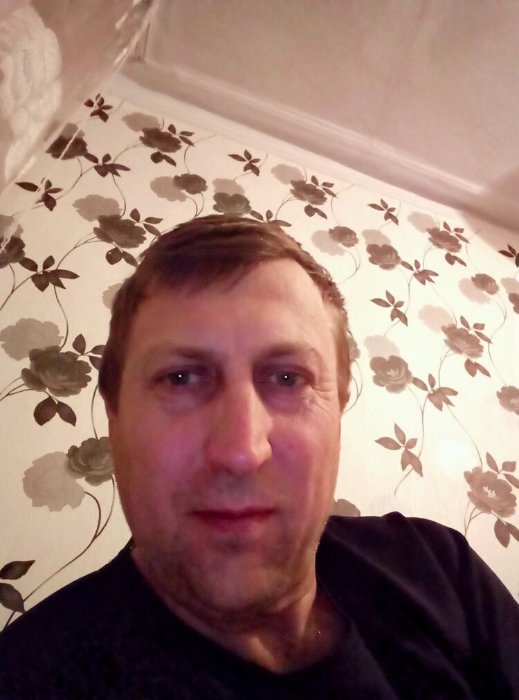  14406556  Michajlo, 52 ,     