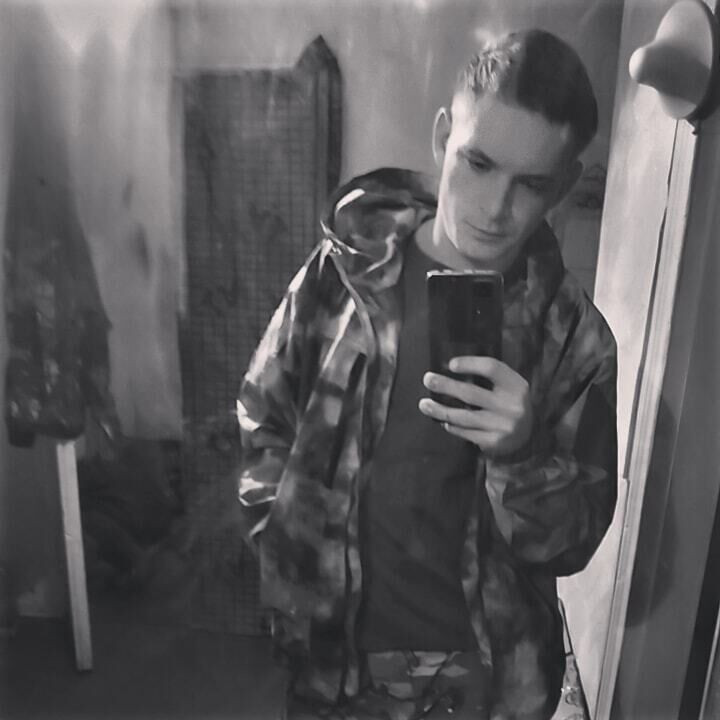  37898546  , 24 ,    