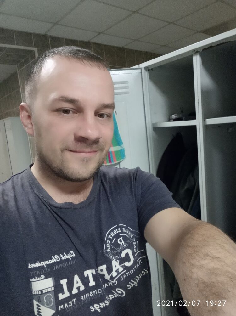  33038286  , 39 ,    
