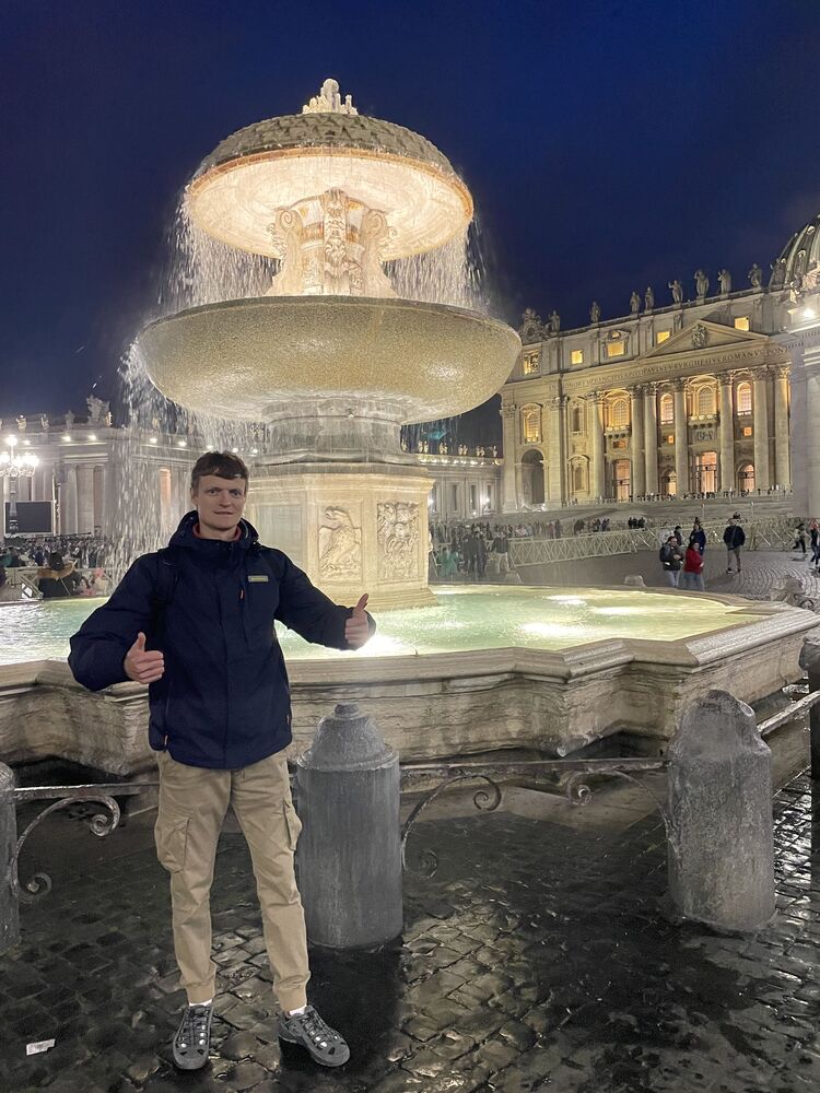  ,   Anatolii, 34 ,   ,   , c 