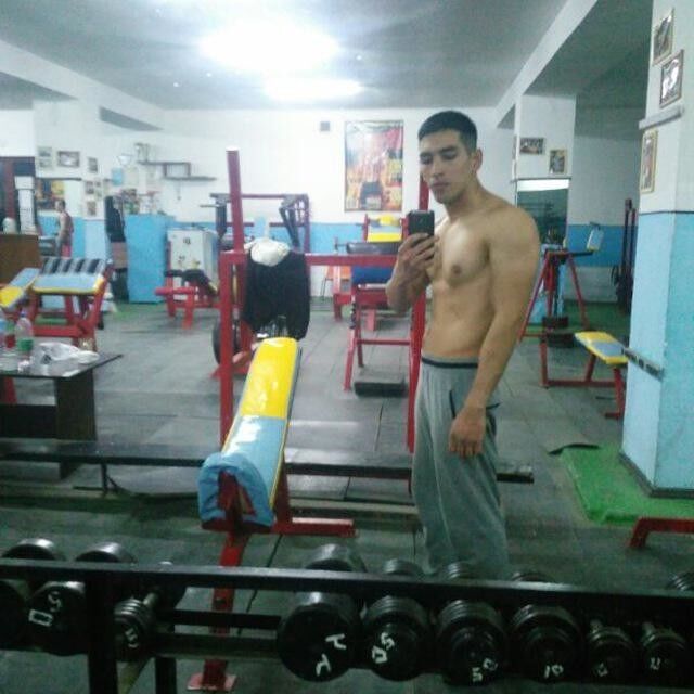  15875116  Umid, 31 ,    