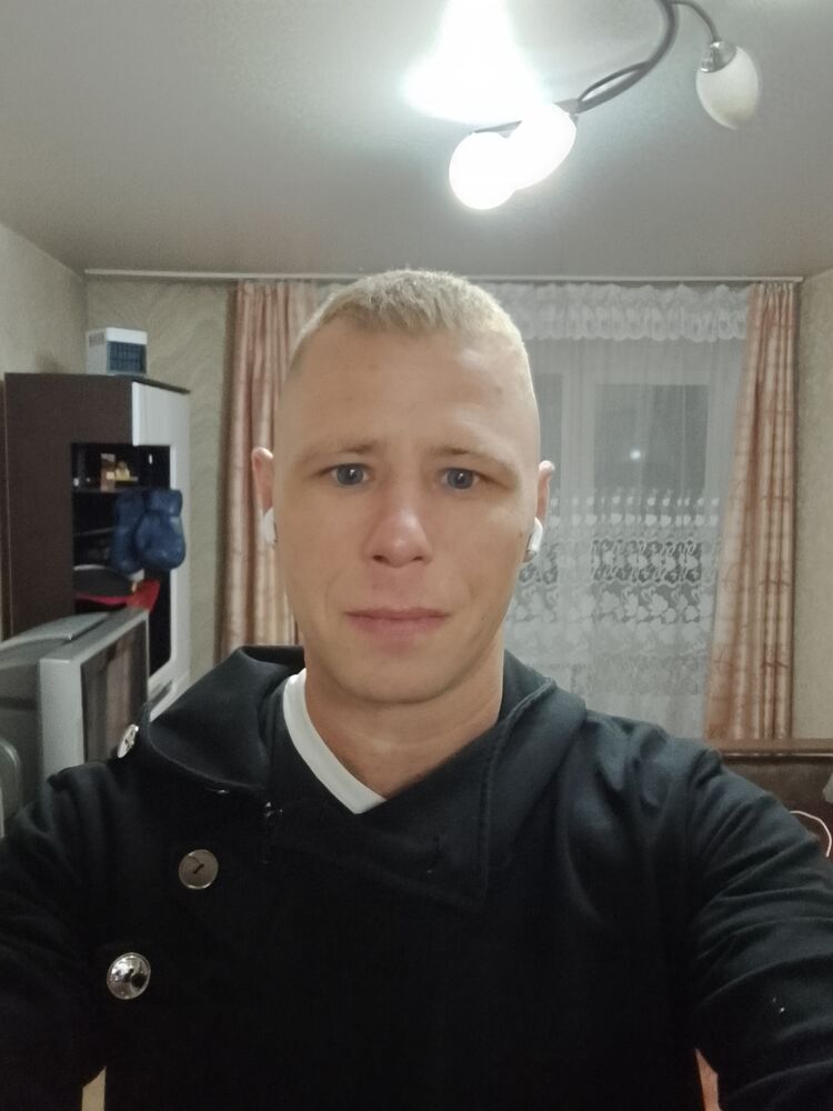  54285266  Oleg, 39 ,    