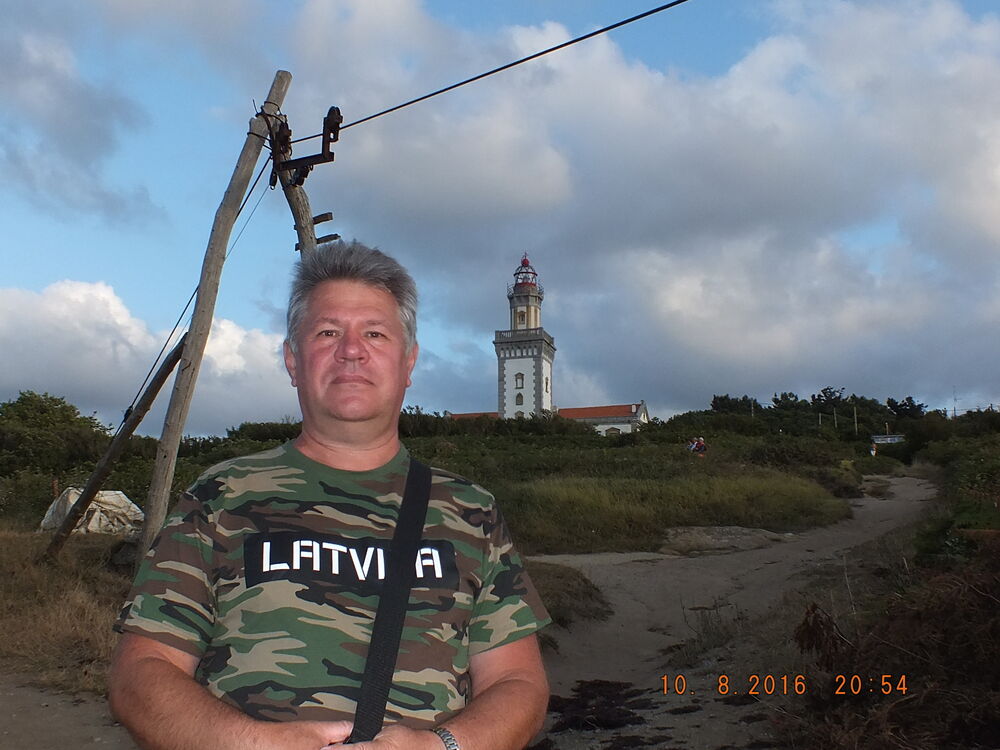  26316836  Aleksandr, 66 ,    