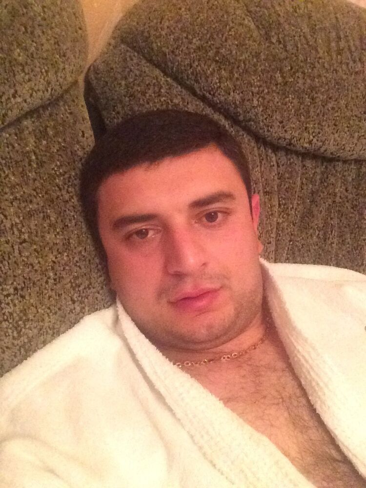  9197286  Zoro, 37 ,    --