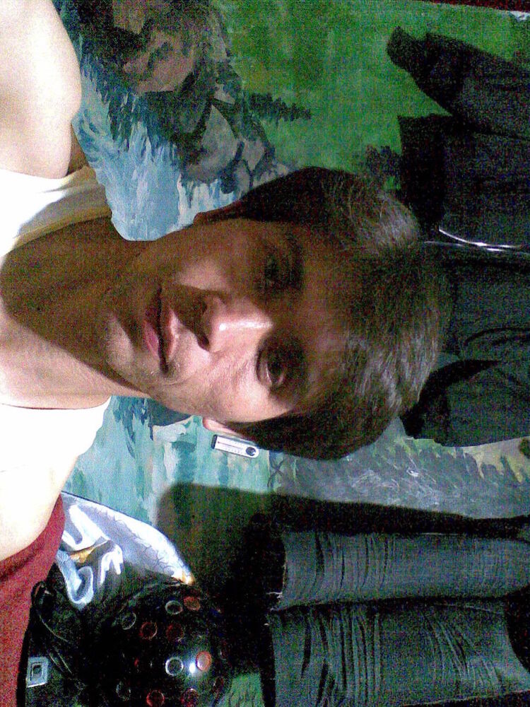  18858416  Arman, 49 ,    