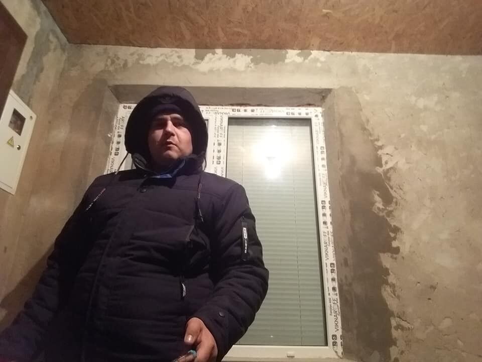  23288606  , 35 ,    -