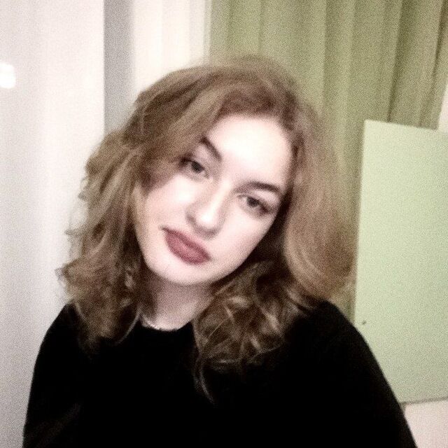  ,   Eliza, 19 ,   