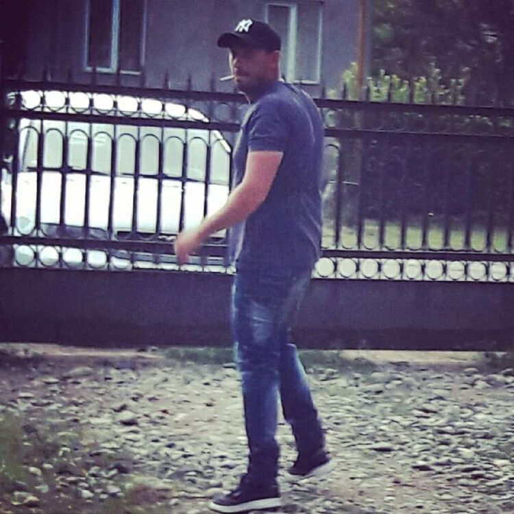 ,   Rudi, 38 ,   ,   