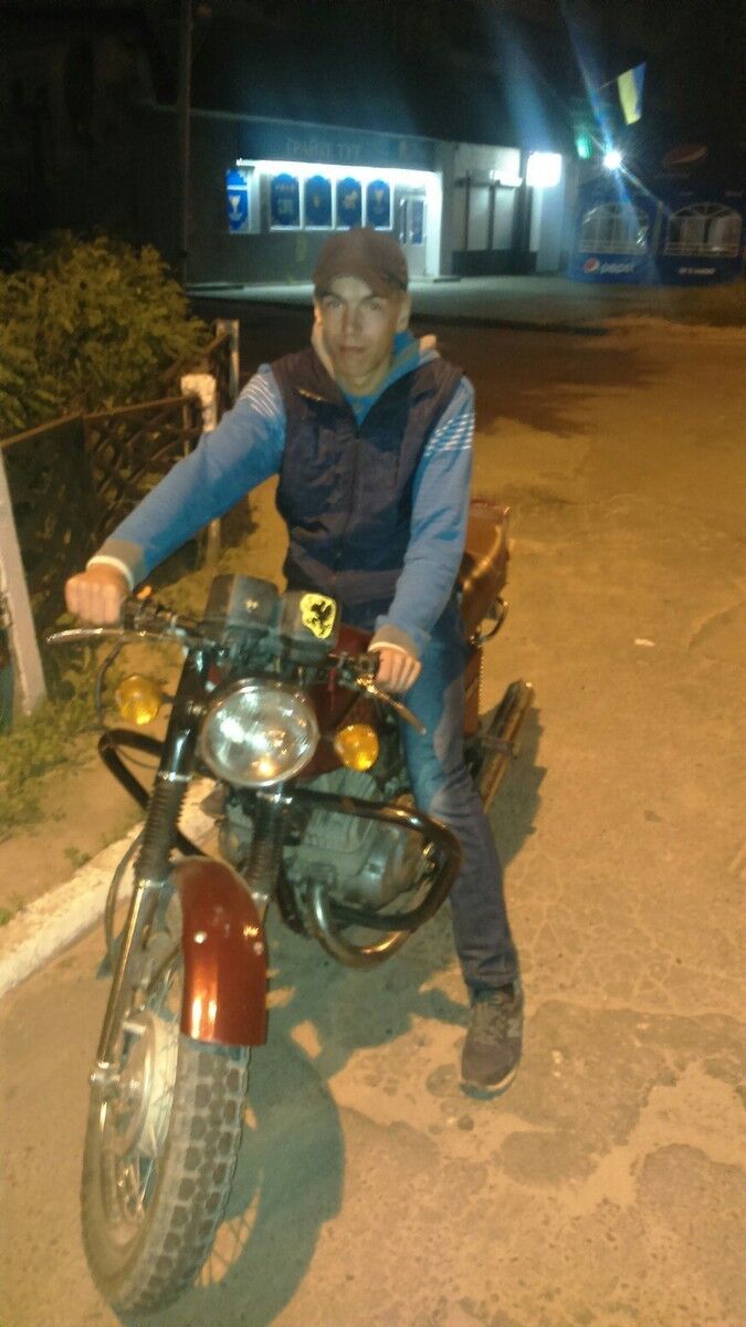  12158886  Oleg, 27 ,    