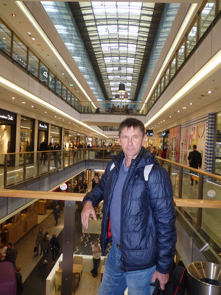  24164406  Vladimir, 58 ,    