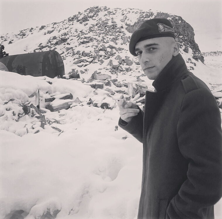  ,   Kamran, 26 ,   ,   
