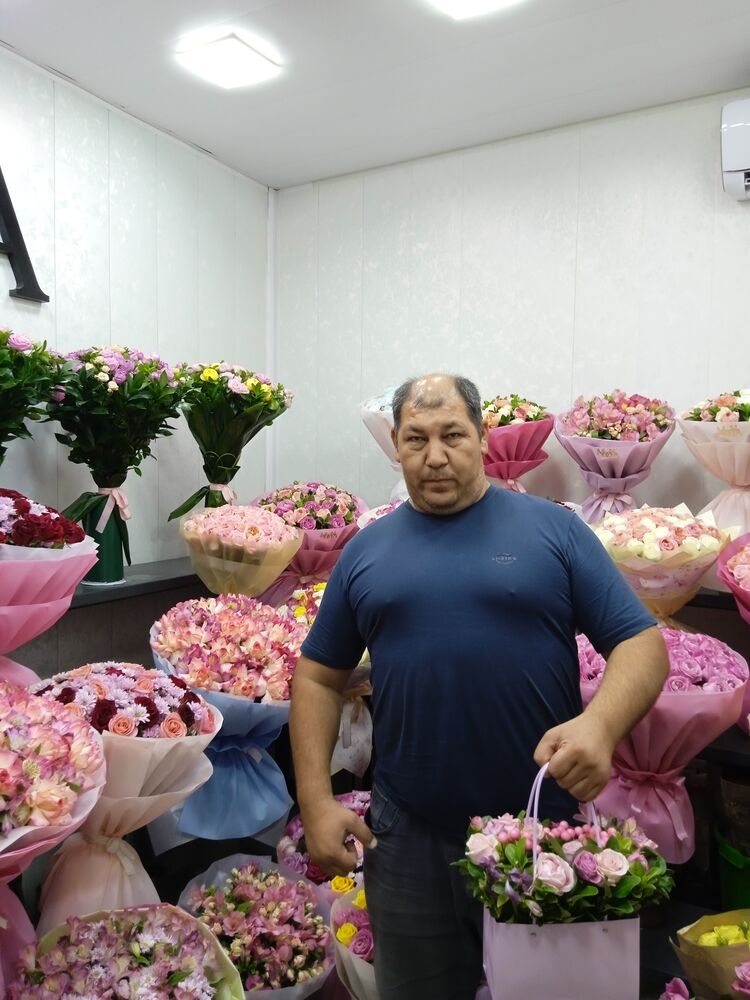  53290476  Hakim, 41 ,    