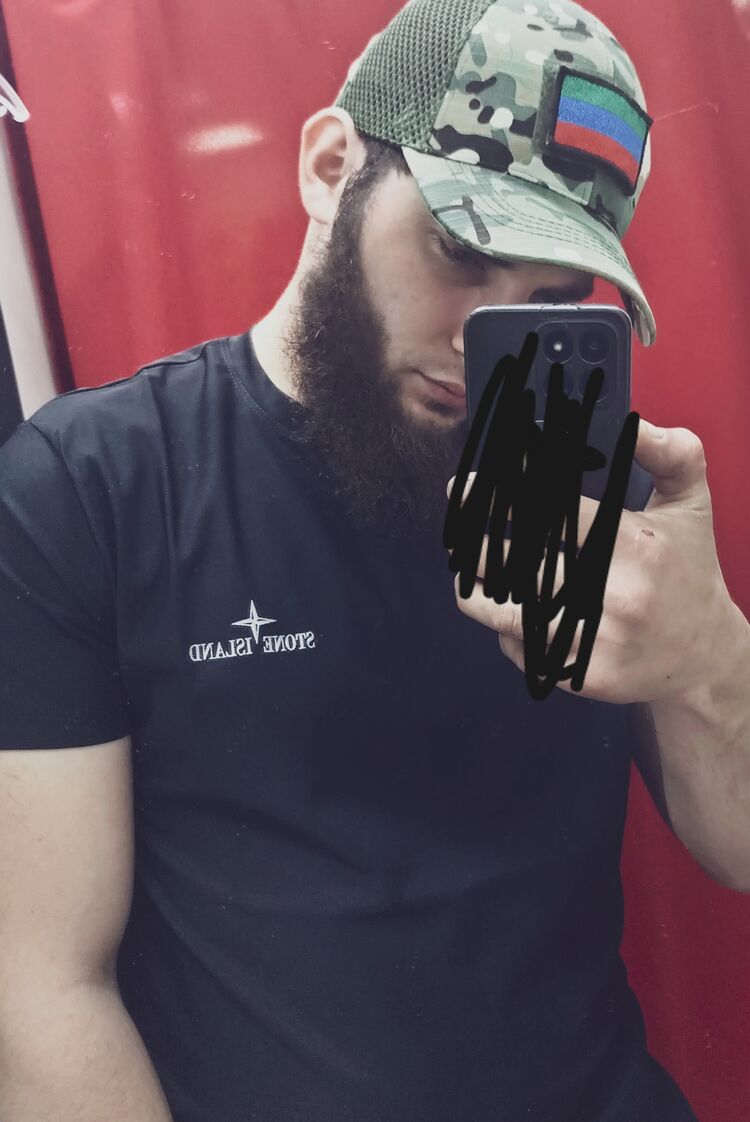  43681426  , 28 ,    