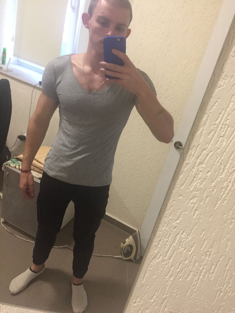  ,   Vlad, 27 ,   