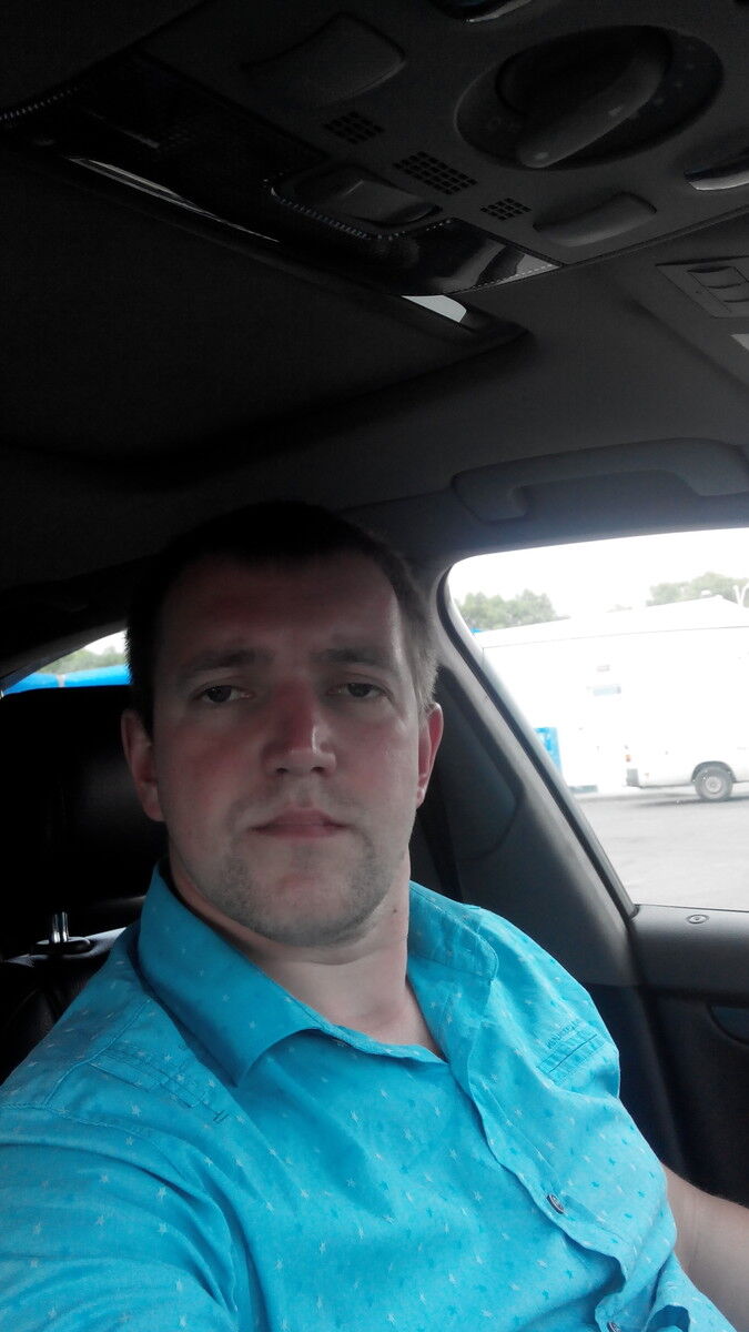  7027636  Alexey, 39 ,    