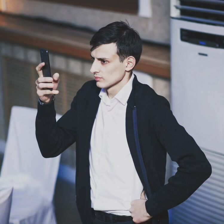  54693736  Alex, 26 ,    