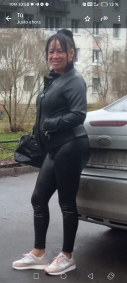  ,   Damicela, 49 ,   ,   