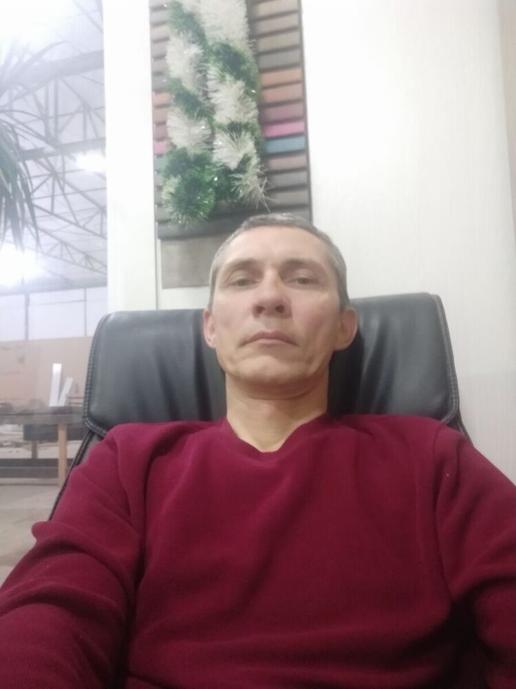  22466276  Alex Geinze, 50 ,    