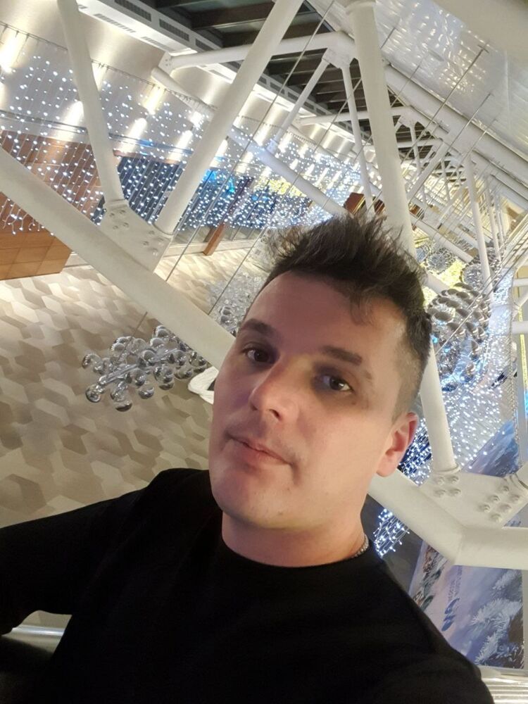  40978306  , 38 ,    