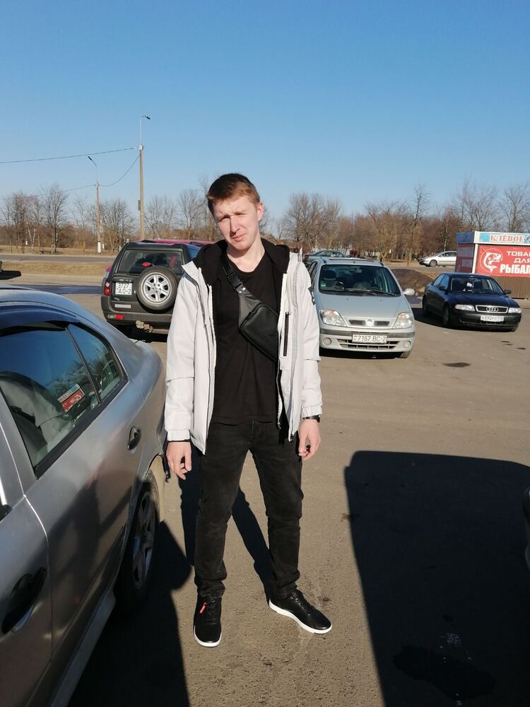  30769246  Pavel, 25 ,    