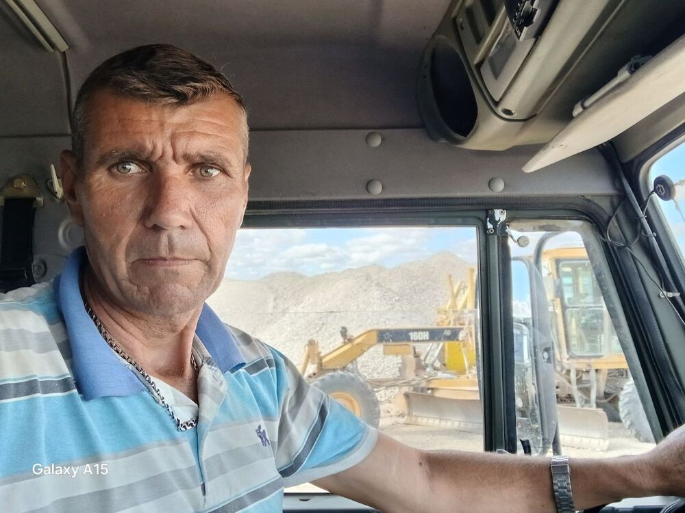  49394966  , 52 ,    