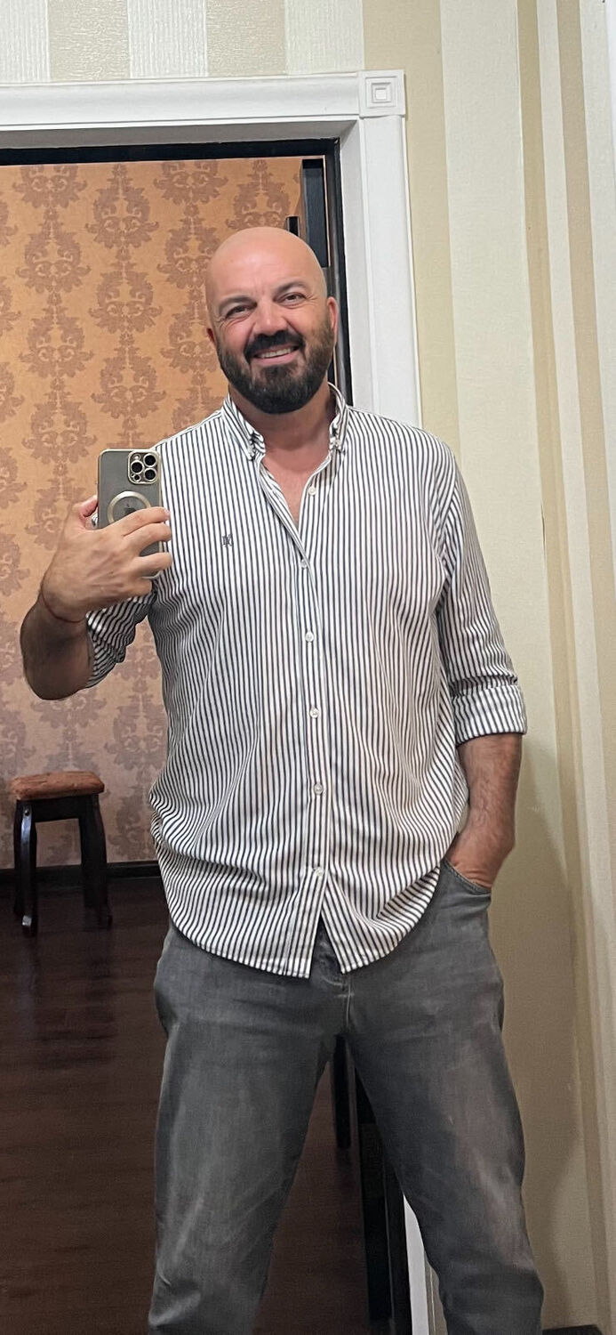 ,   Murad, 49 ,   ,   