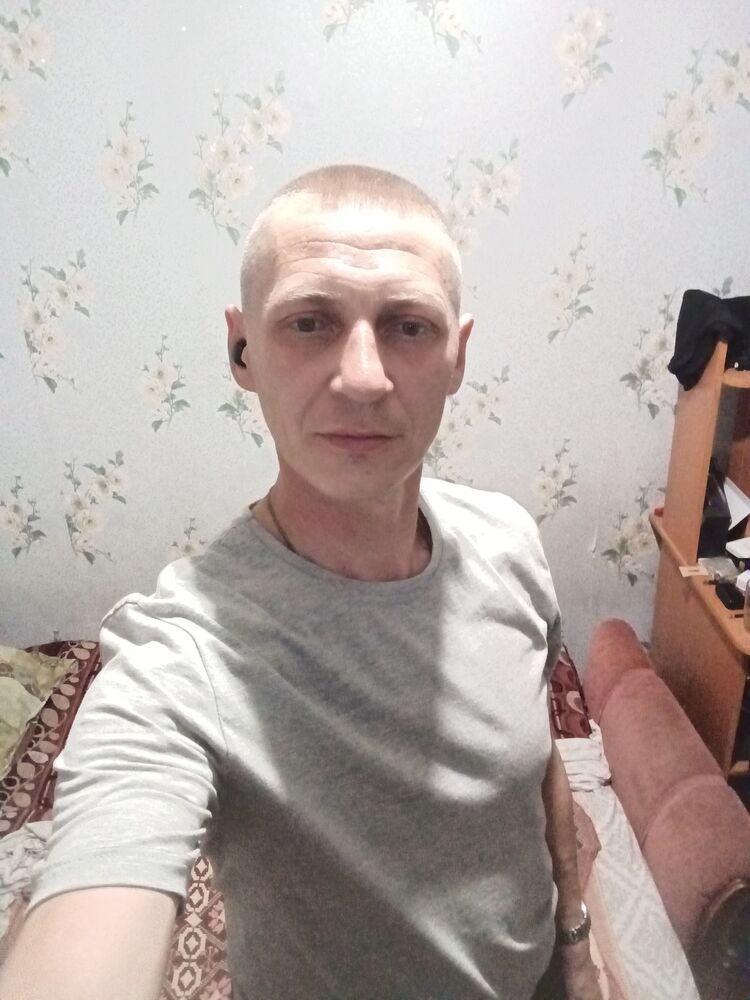  36673056  Sergey, 40 ,    