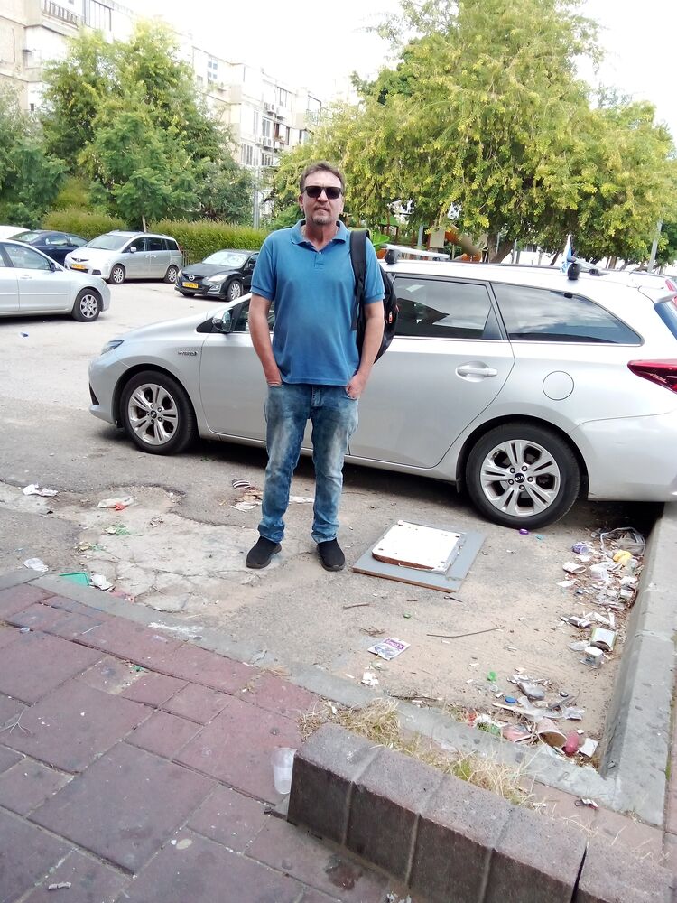  39090856  , 53 ,    Azor
