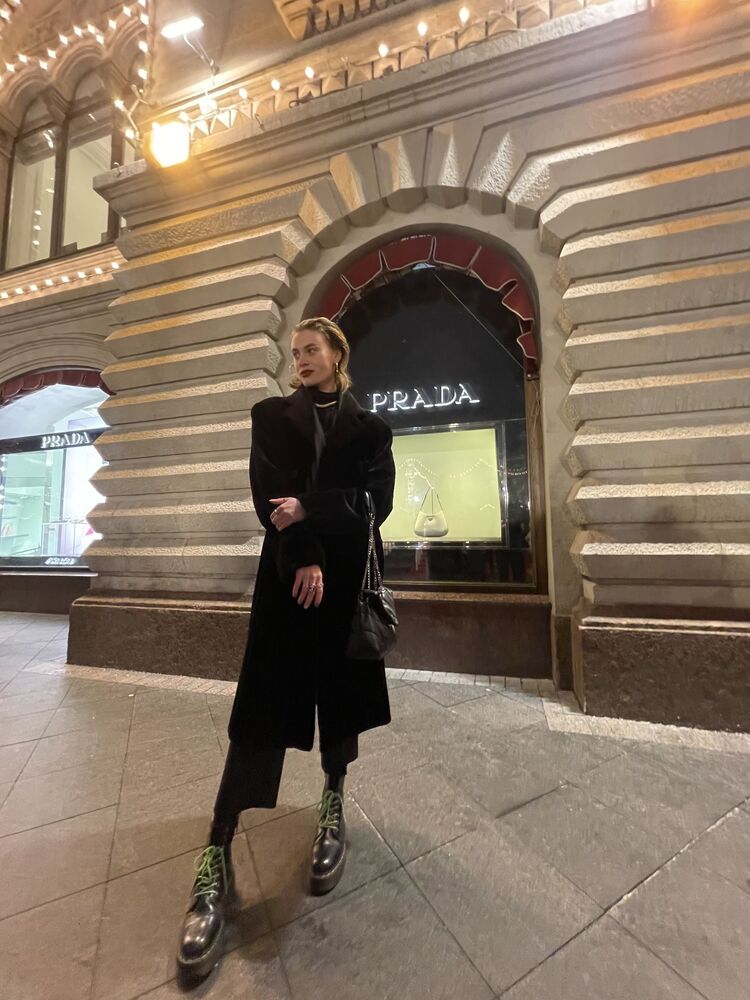  ,   Anna, 24 ,   ,   , 