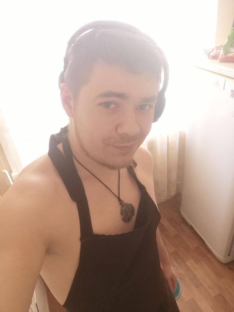 52584556  Dmitry, 26 ,    