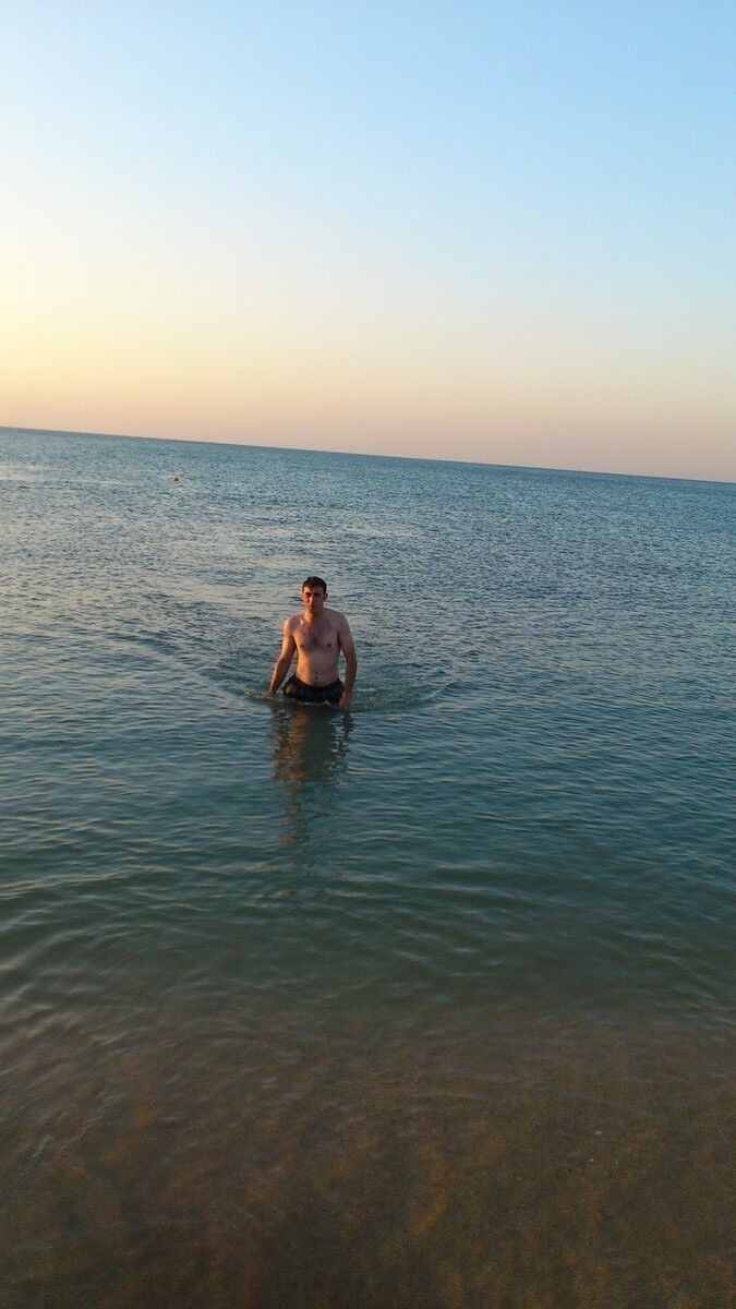  6406346  Ruslan, 41 ,    