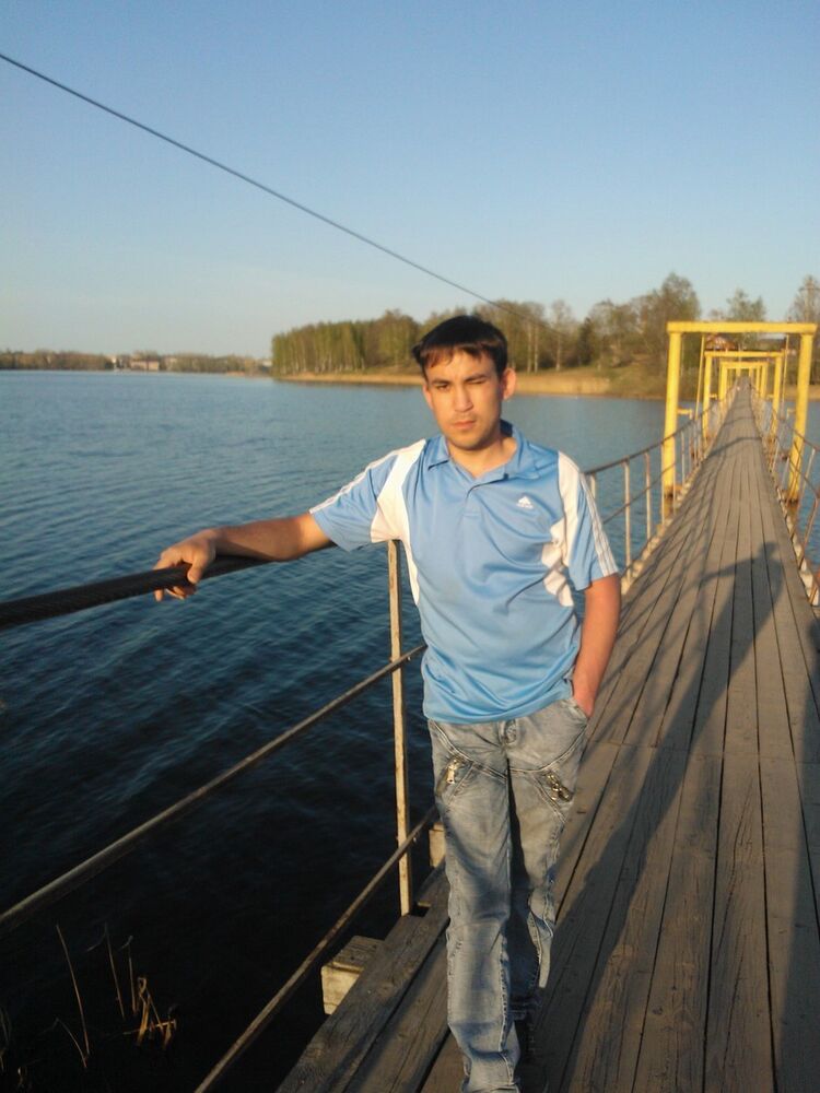  8170586  Artur, 38 ,    