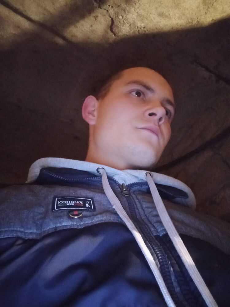  ,   Arelav, 28 ,   ,   