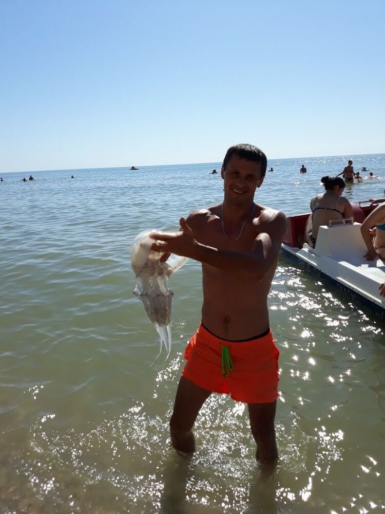  ,   Igoreok, 42 ,   ,   , c 