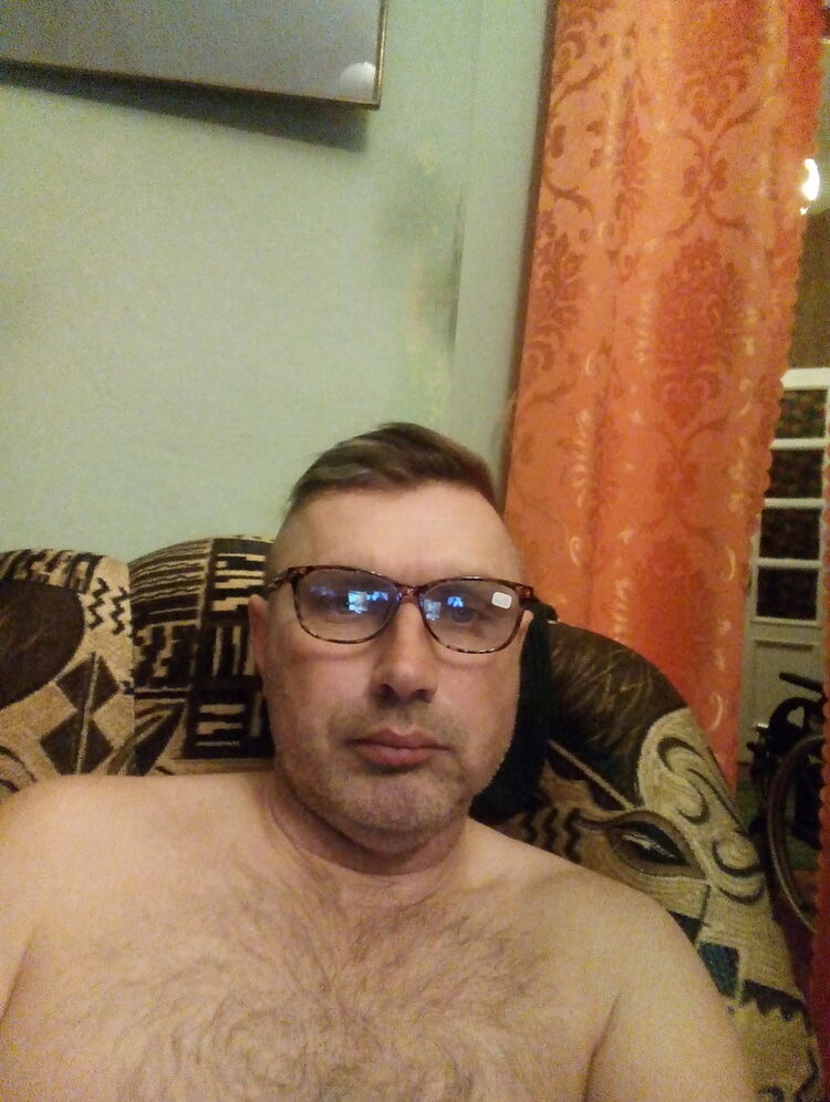  15212046  Valera, 52 ,    