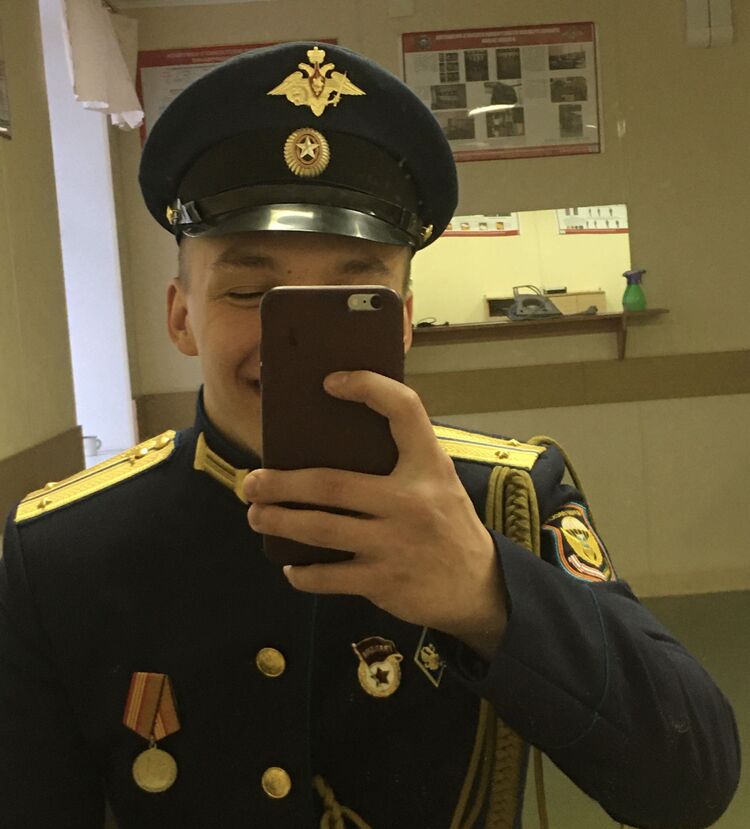  27451786  , 24 ,    -