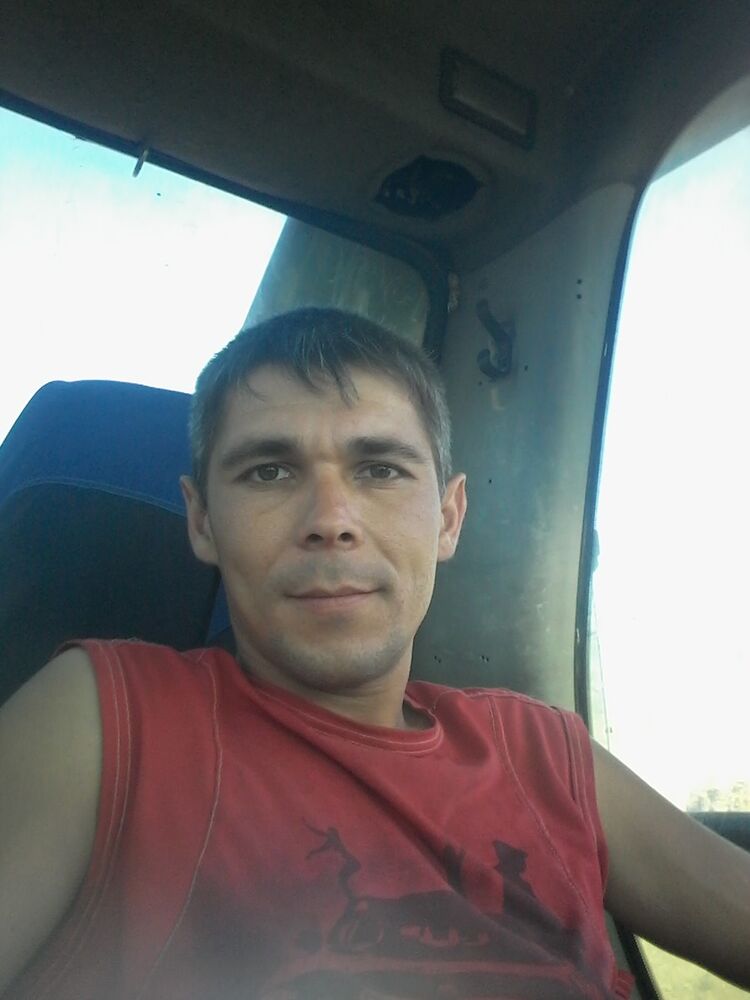  ,   Sergei, 38 ,   ,   , c 