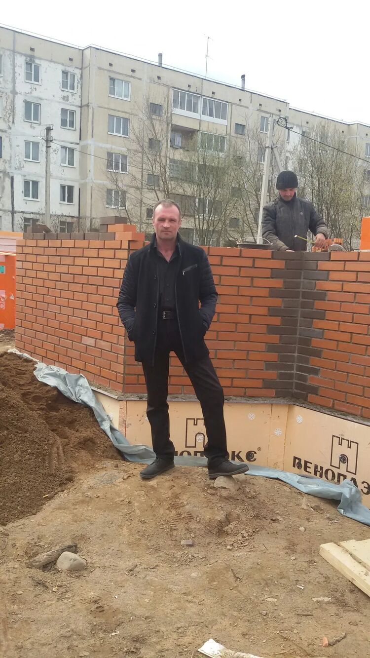  ,   Pavel, 48 ,   ,   