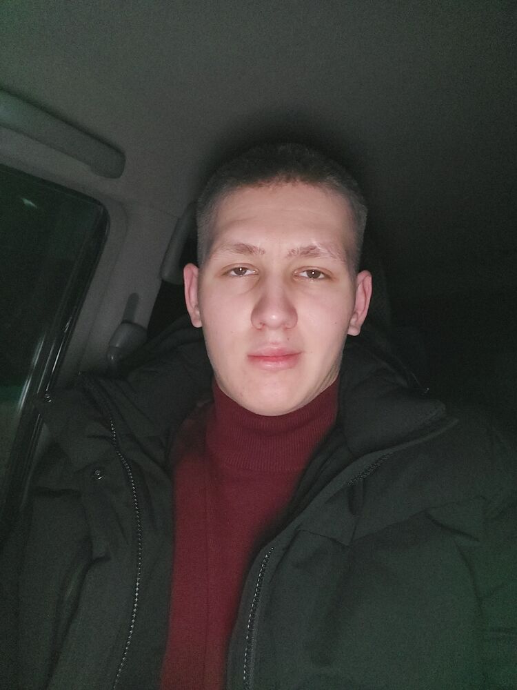  ,   Ruslan, 21 ,   ,   