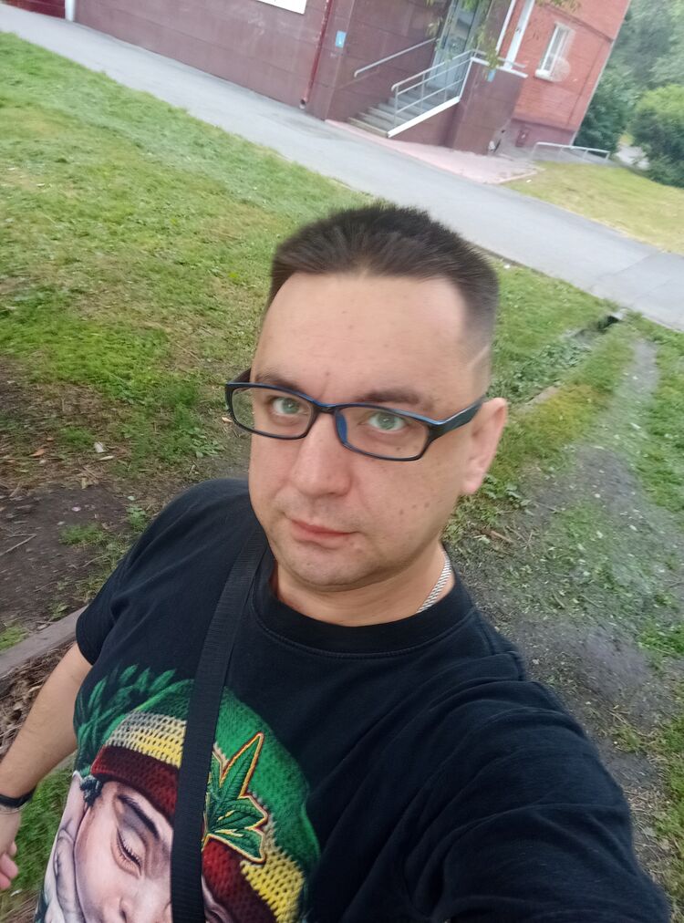  ,   Leo, 40 ,   , 